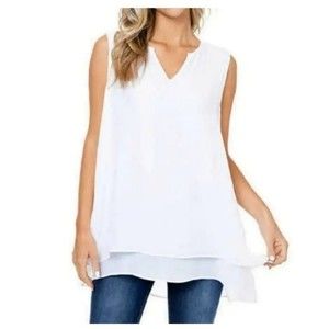 Christina B Black & White V Neck‎ Top